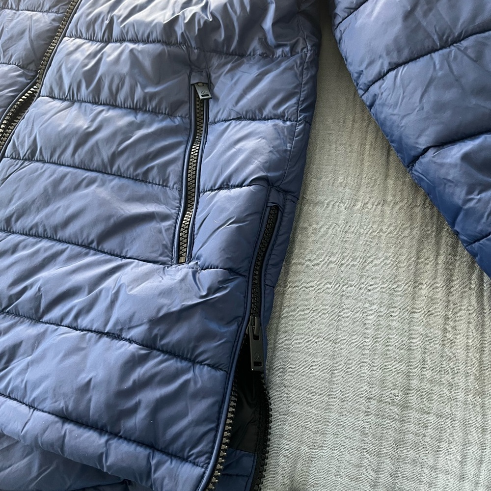 Moose Knuckles Navy Puffer Jacket - Picture 6 of 10